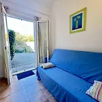Sm010 Pinede Maxime Maison 5 Pieces 10 Couchages Avec Piscine Et Parking Villa *