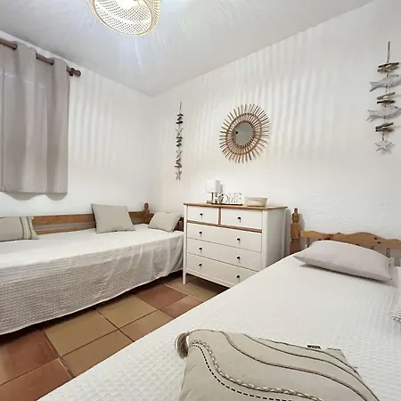 Sm010 Pinede Maxime Maison 5 Pieces 10 Couchages Avec Piscine Et Parking Σαιντ-Μαξίμ